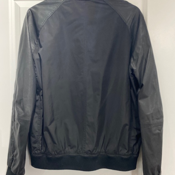 Danier leather bomber jacket - Picture 3 of 3